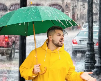 El calor y las lluvias disparan la venta de paraguas en Mérida