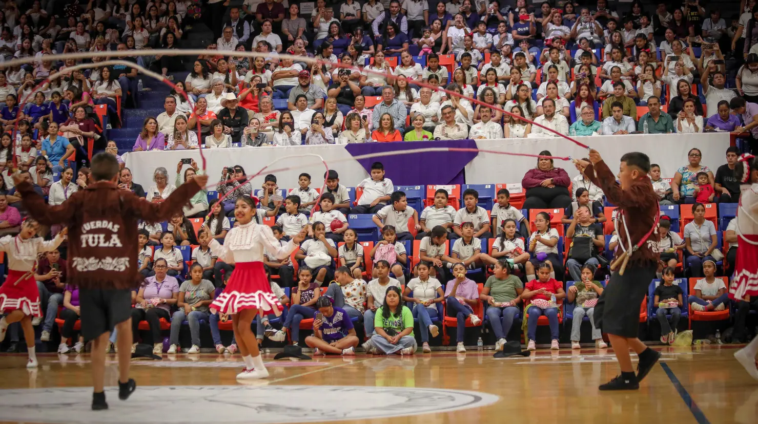 El concurso estatal de Rondas y Salto de Cuerda busca rescatar las tradiciones tamaulipecas. Foto: Carlos García