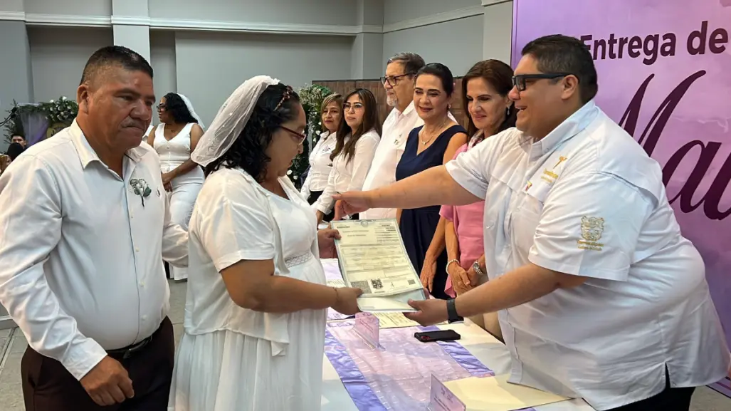 85 parejas unen sus vidas en la campaña de matrimonios colectivos en Tampico