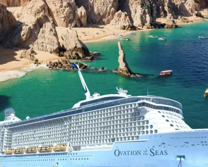 Así fue la llegada del crucero gigante a Los Cabos con miles de turistas a bordo