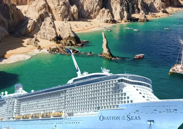 Así fue la llegada del crucero gigante a Los Cabos con miles de turistas a bordo