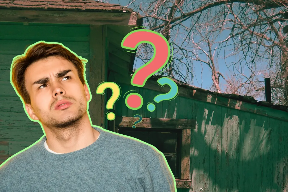 Una vivienda abandonada y un hombre con preguntas. Foto: Canva