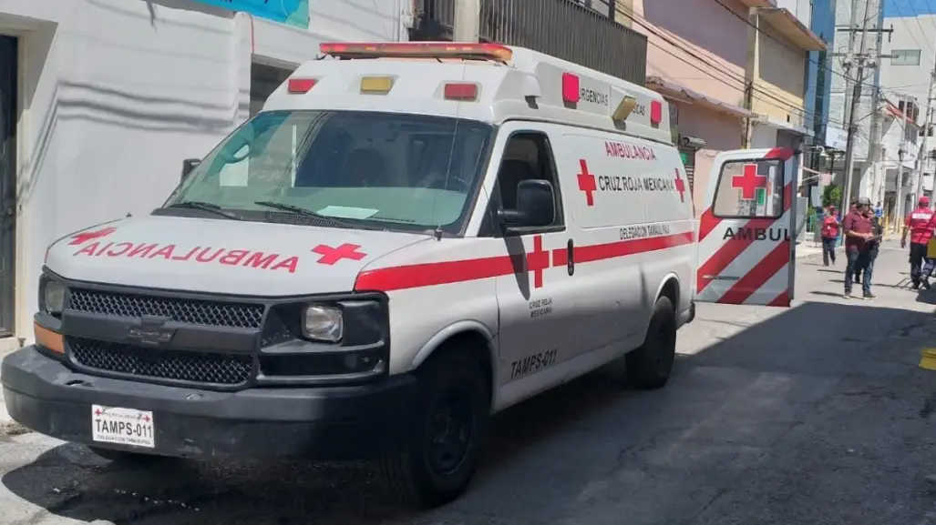 Hospitales saturados en Altamira obligan a "pasear" a pacientes en ambulancias