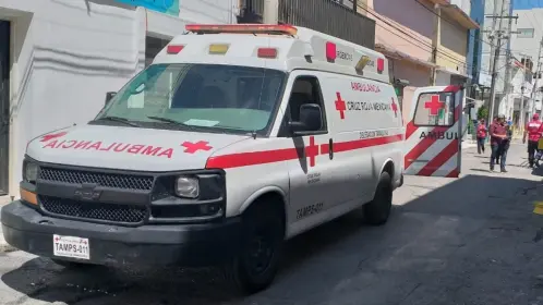 Hospitales saturados en Altamira obligan a "pasear" a pacientes en ambulancias