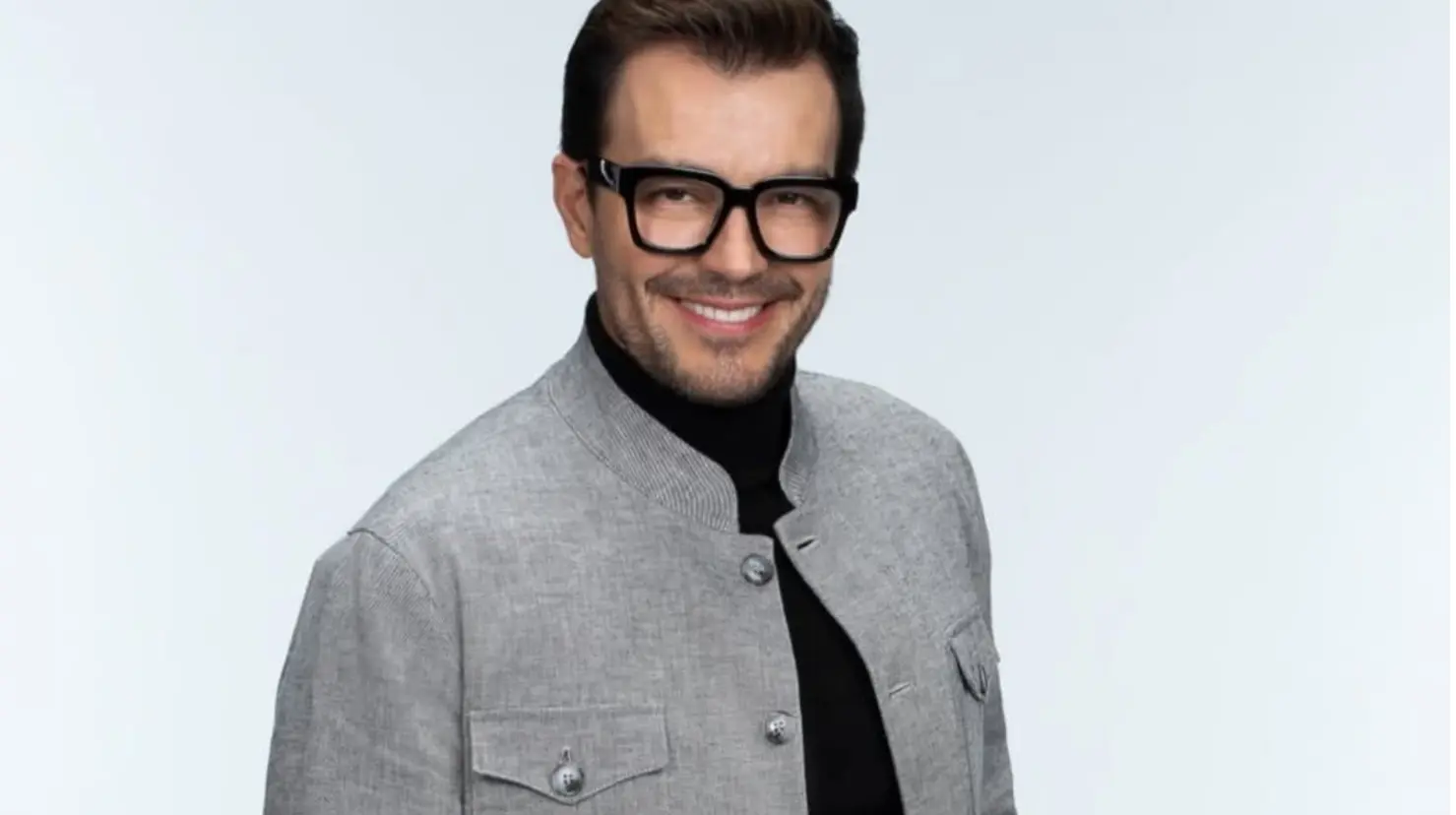 Luciano D’Alessandro brilla en “Velvet”. Foto: Cortesía Telemundo
