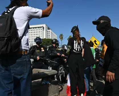 Declaran toque de queda en Los Ángeles por redadas y disturbios contra ICE