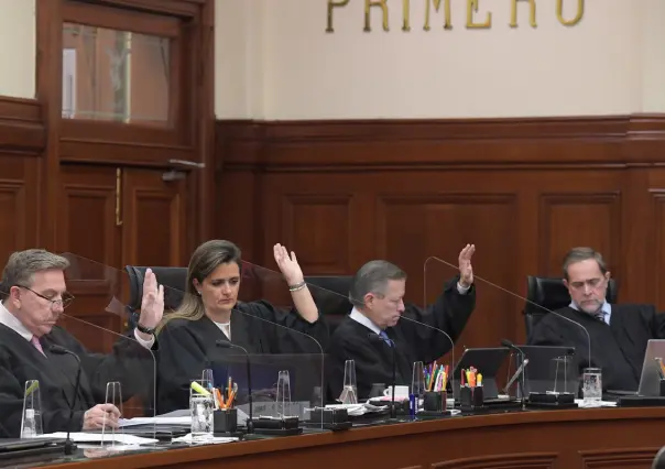 Morena presenta iniciativa para eliminar uso obligatoria de toga en SCJN
