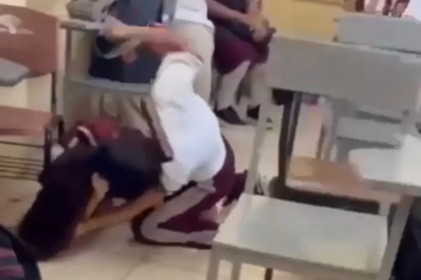 Dos alumnas se fueron a los golpes en una escuela de Tampico tras una discusión. Foto: Axel Hassel