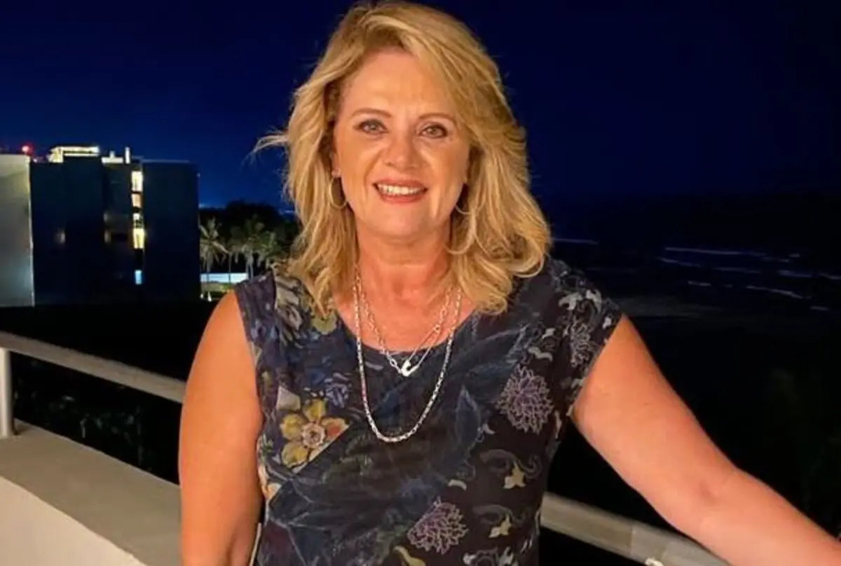 Erika Buenfil presume fotografía junto a Brad Pitt, y causa revuelo en redes sociales Foto: IG Erika Buenfil