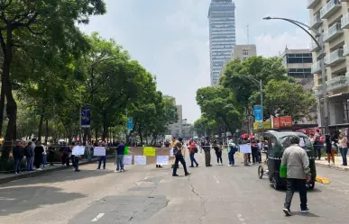Trabajadores del PJCDMX bloquean por segundo día Eje, aún no hay acuerdos