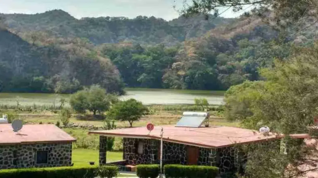 Descubre las bellezas naturales en esta laguna escondida en Colima