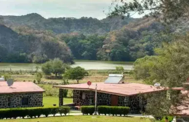 Descubre las bellezas naturales en esta laguna escondida en Colima