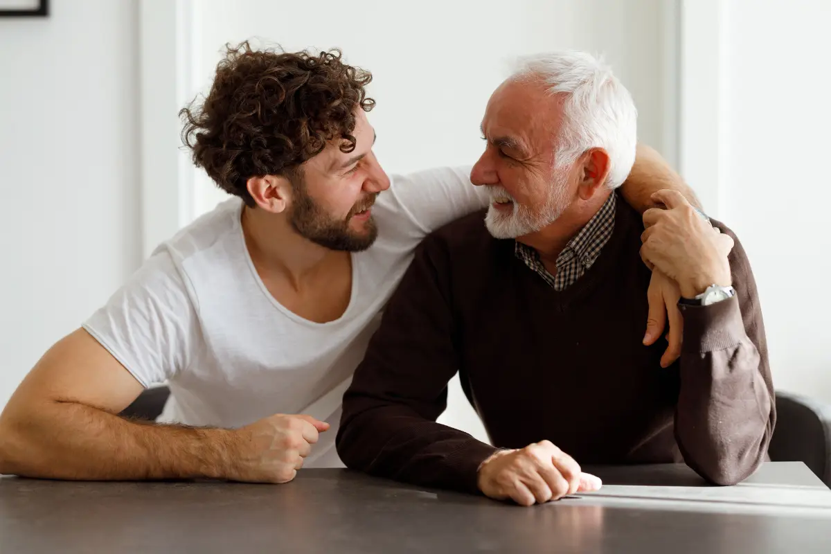 Celebra a tu padre con regalos inolvidables que mostrarán tu amor y aprecio por él en su día especial. Foto: Canva
