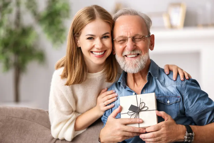 Sorprende a tu padre con obsequios tanto útiles como significativos, que seguramente lo llenarán de alegría y ternura. Foto: Canva