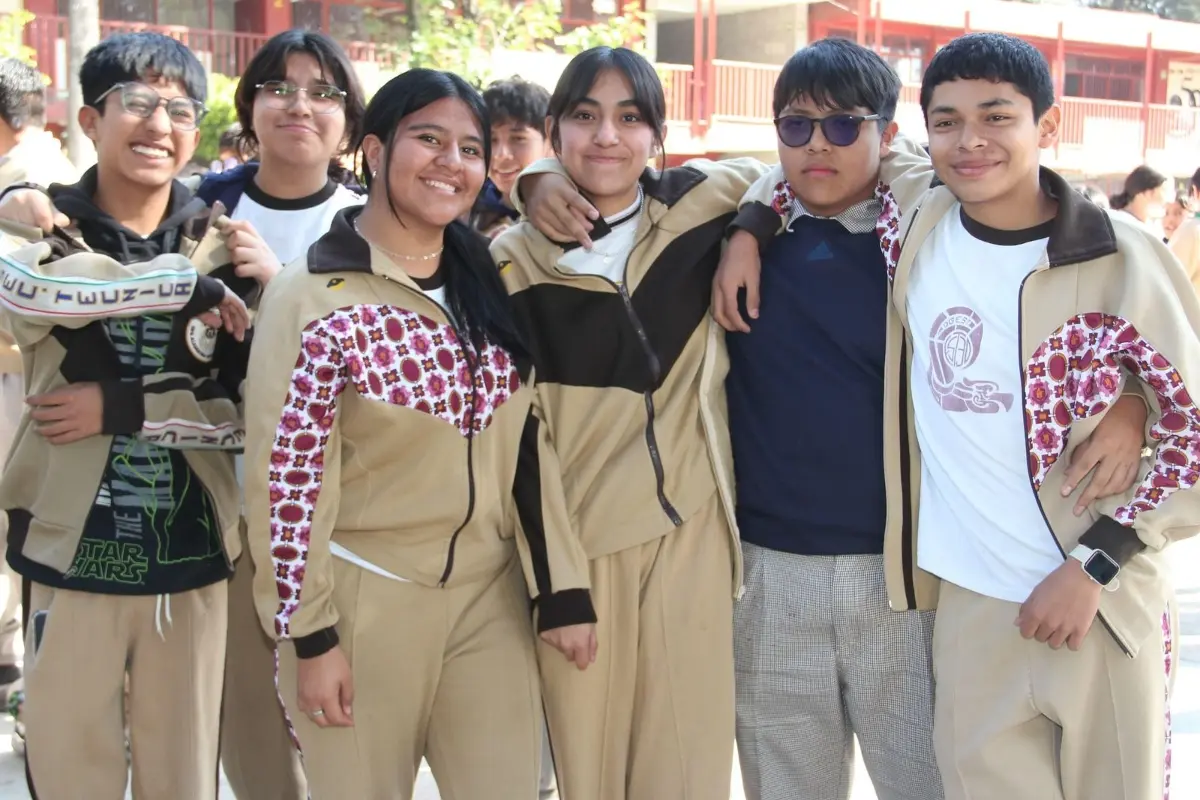 Alumnos de secundaria Foto: X(Twitter) @SEP_mx