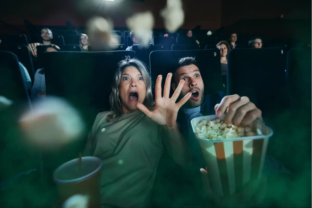 Cinépolis prepara una noche de terror este viernes 13 con Película Sorpresa (Foto: Canva)