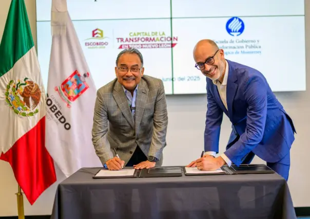Andrés Mijes firma sinergia con el Tec de Monterrey
