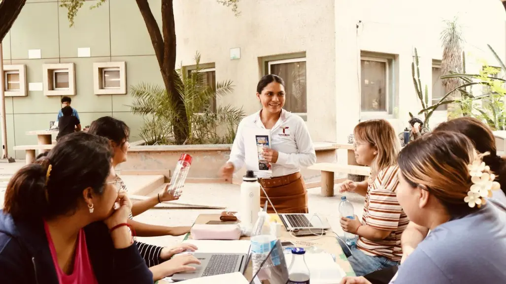 Unen esfuerzos para mejorar sistemas digitales en favor de tamaulipecos que residen en Nuevo León