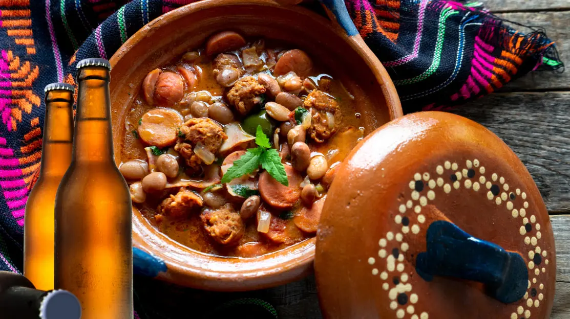 Los frijoles con cerveza le dan un sabor único. (Fotografía: Canva)