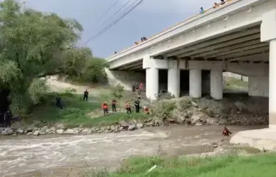 Caen 2 niños al Río Lerma en Guanajuato; solo uno ha sido rescatado | VIDEO