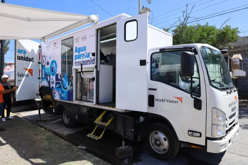 Agua para la comunidad llega a Saltillo / Foto: Edgar Romero 