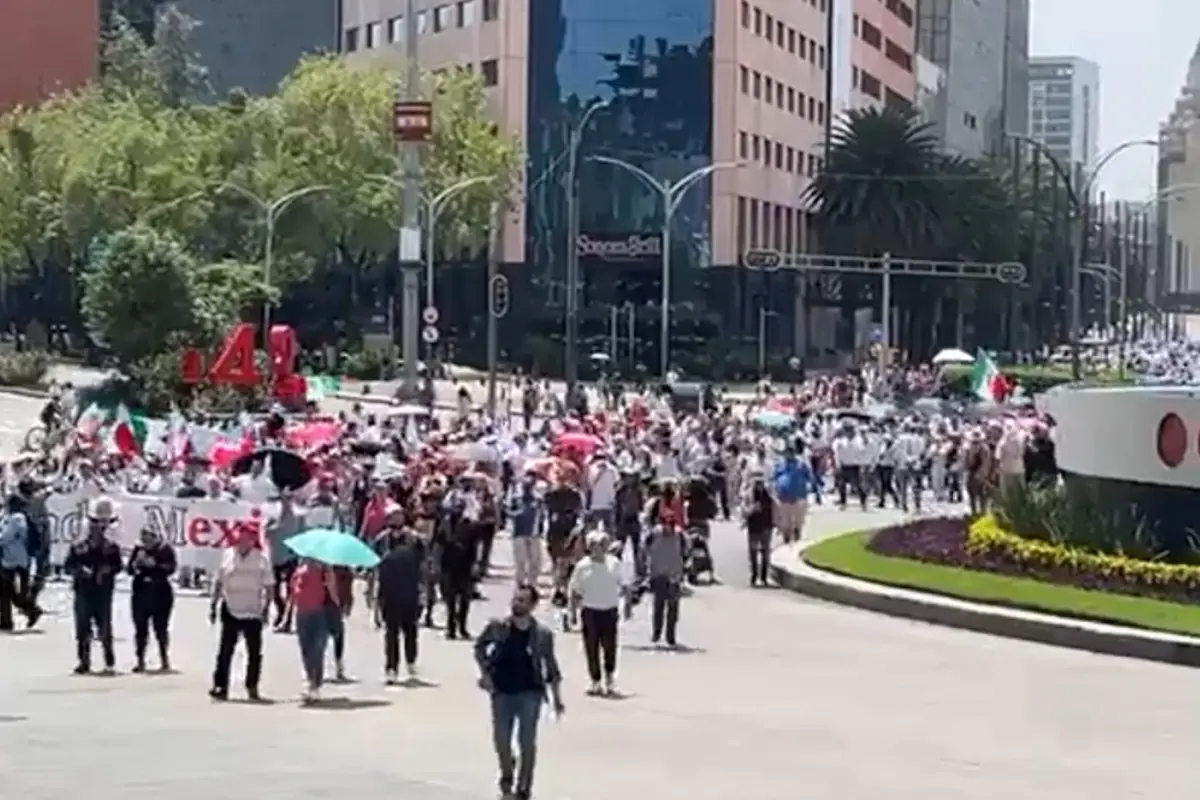 Marcha en Paseo de la Reforma. Foto: AND | Canva