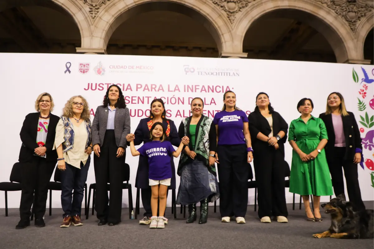 Presentación de los deudores alimenticios en CDMX. Foto: @ClaraBrugadaM I Canva