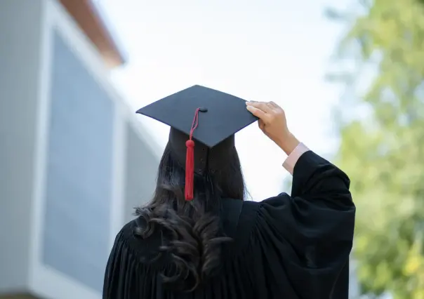 Graduaciones en Nuevo León: esto gastarán los padres según el nivel de estudios