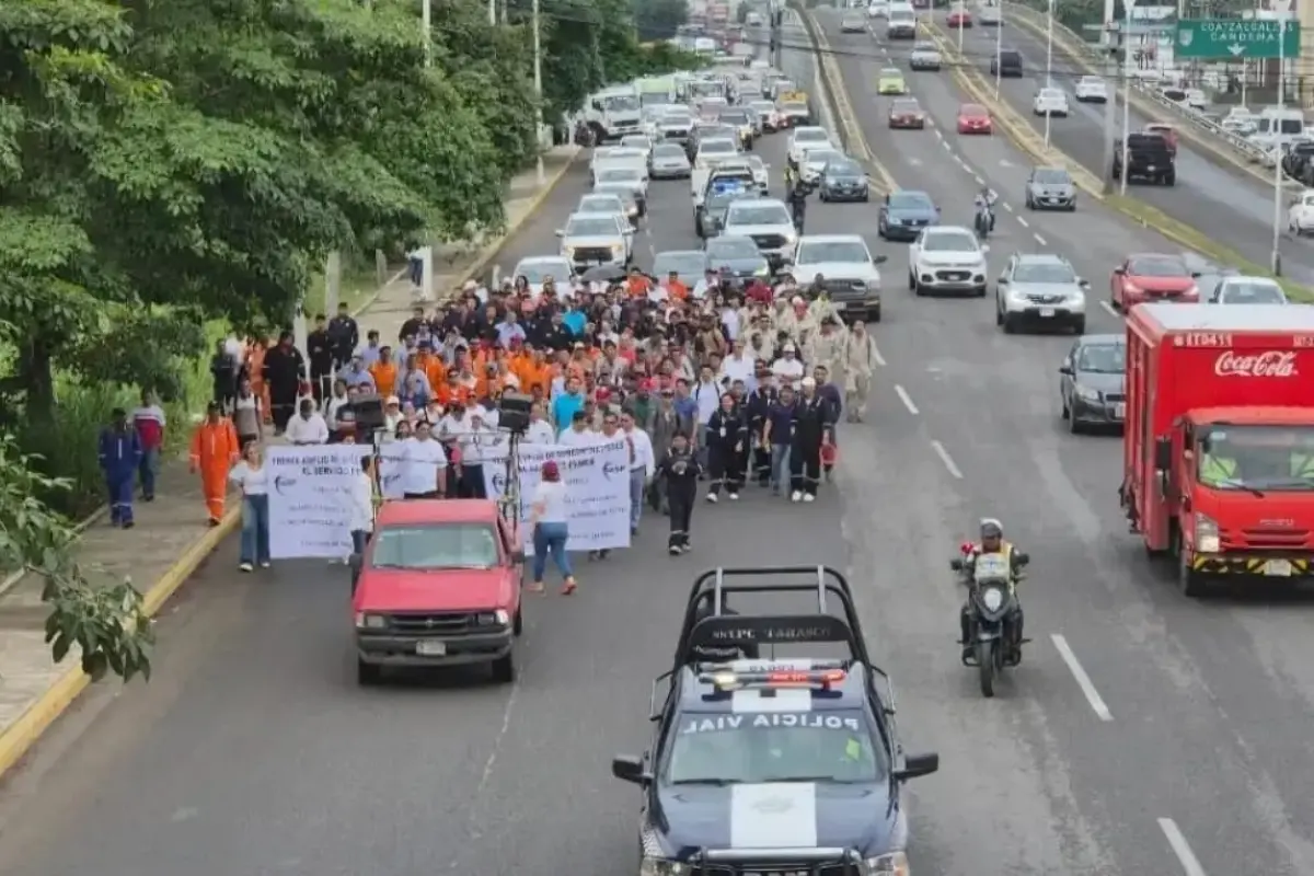 Manifestantes en el estado de Tabasco Foto: Armando de la Rosa