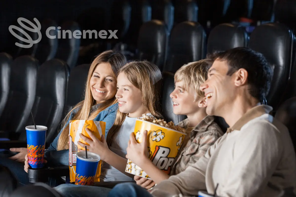 Día del Padre en Cinemex: combo especial para disfrutar en familia (Foto: IG @cinemex / Canva)