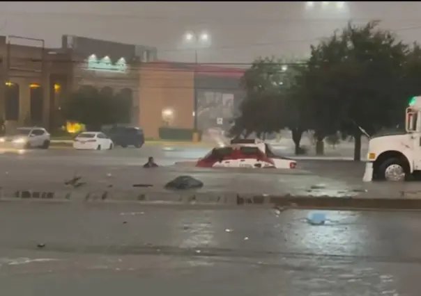Reynosa bajo el agua tras fuertes lluvias; caótico panorama en calles y viviendas 