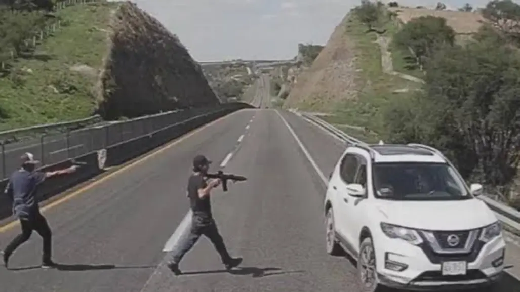 Pese a seguridad en carreteras de Veracruz siguen asaltos y ataques a trailers