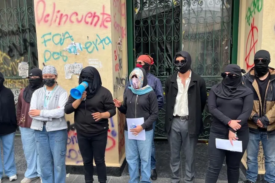 Estudiantes desconocen consulta para reformar reglamento de la UAEMéx