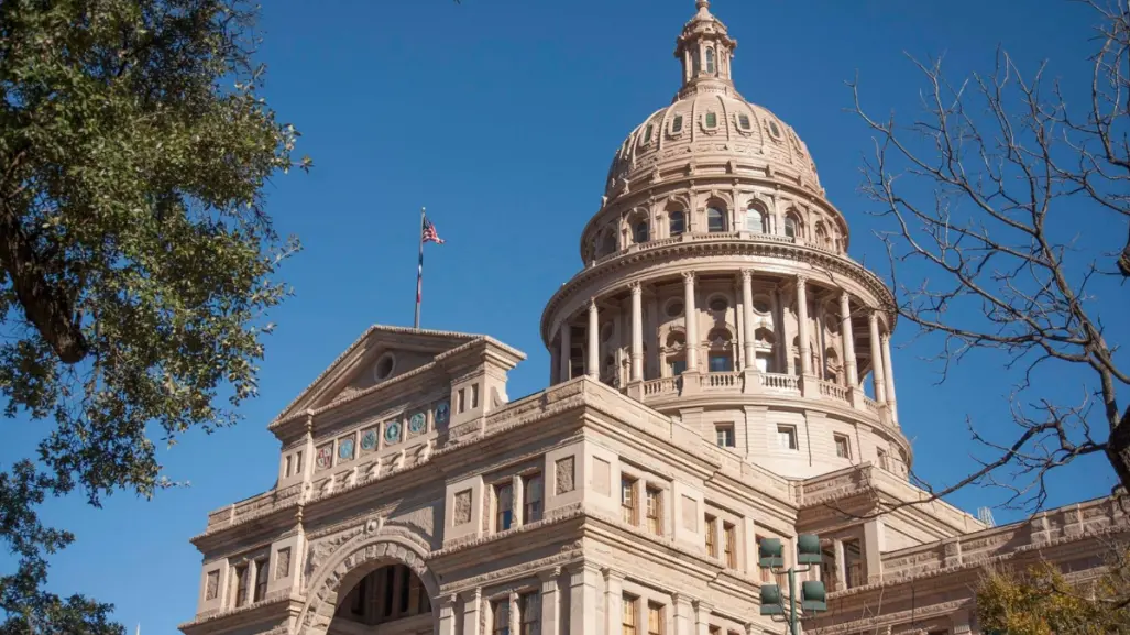 Evacúan el Capitolio de Texas por amenaza contra legisladores