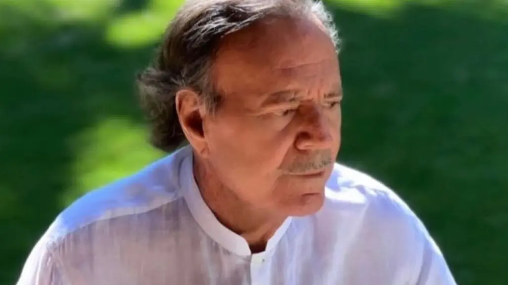 Julio Iglesias rompe el silencio y afirma que tiene una década de no hablar con su hijo Enrique