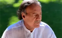 Julio Iglesias rompe el silencio y afirma que tiene una década de no hablar con su hijo Enrique