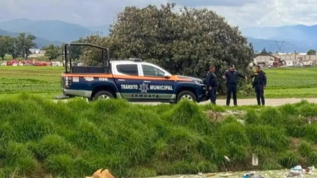 Hallan cuerpo flotando en canal de aguas negras en Temoaya