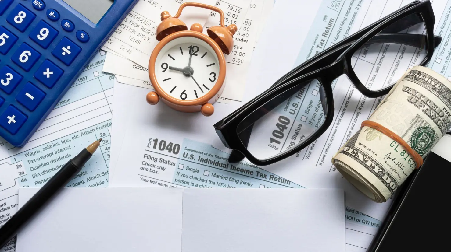 ¿Te llegó un correo del SAT por declaraciones pasadas? Aquí te explicamos por qué. Foto: Canva