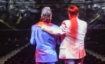Los tigres del Norte festejan a todos los papás con: En el Nombre tu Padre