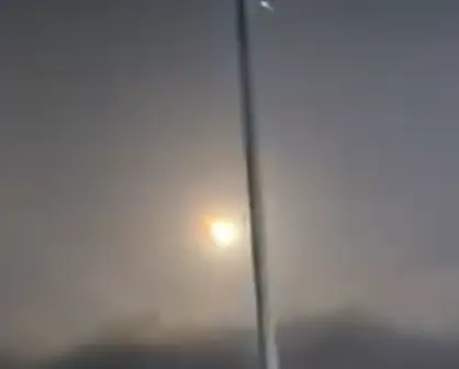 Objeto luminoso cruza el cielo de Coahuila: posible meteorito causa alarma