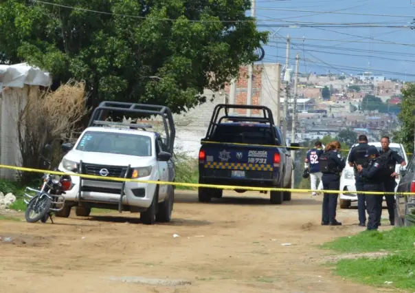 Entregan cuerpo de joven desaparecido en ataúd frente a casa de su madre en León, Guanajuato