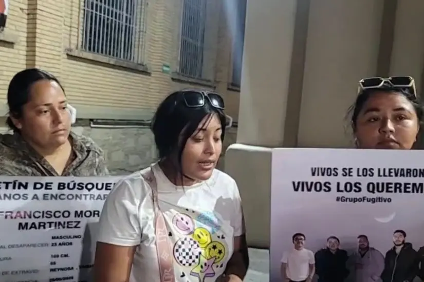 Familiares de los integrantes de grupo Fugitivo. Foto: Ramón Sánchez