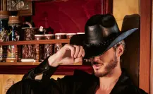 Fede Dorcaz se rinde a México con el videoclip de “A su medida”