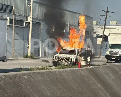 VIDEO | Camión cargado con gas LP se incendia en Guadalupe