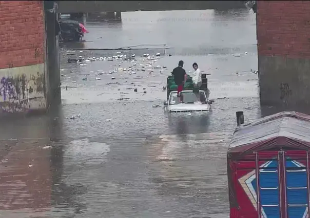 Lluvias en CDMX provocan severas inundaciones en la Central de Abasto y otras zonas de Iztapalapa