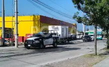 Someten a empleados de tienda comercial en Cadereyta tras asalto