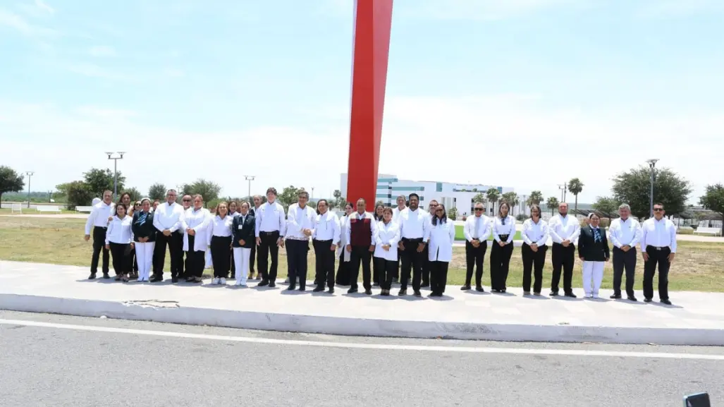 Américo da banderazo a vehículos del IMSS Bienestar para reforzar salud en Tamaulipas