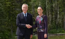 Claudia Sheinbaum se reúne con el Primer ministro de Canadá en la Cumbre del G7