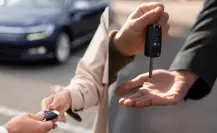 En este mercadito puedes comprar autos usados en Victoria