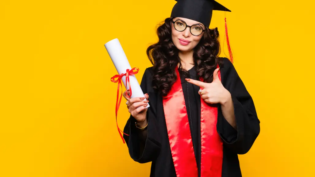 5 peinados para cabello largo ideales para lucir en tu graduación